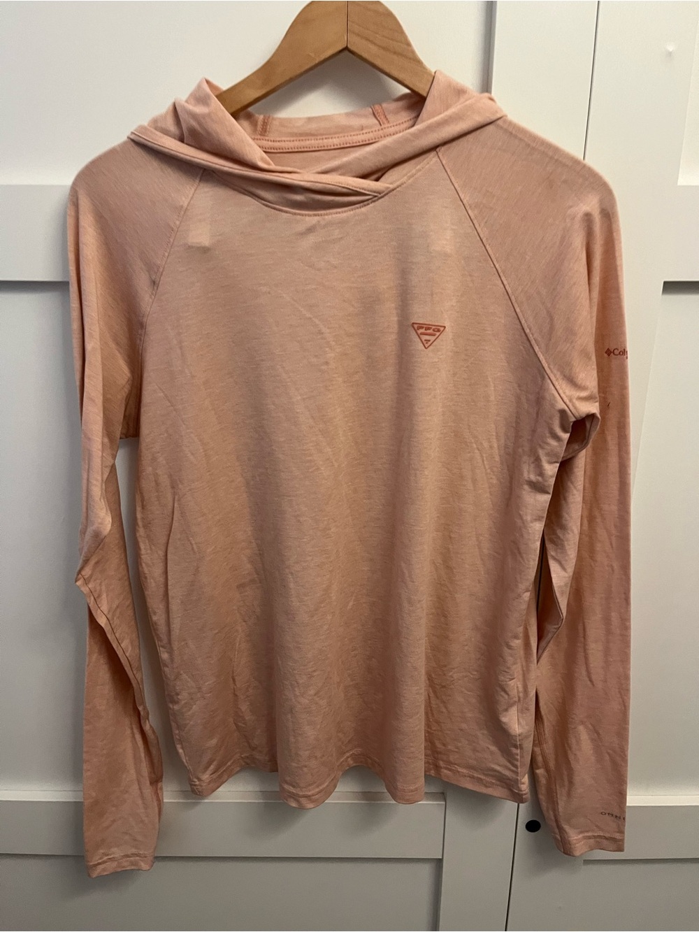 Columbia Women's Lightweight Hooded Long Sleeve Sun Top w/ SPF- Blush